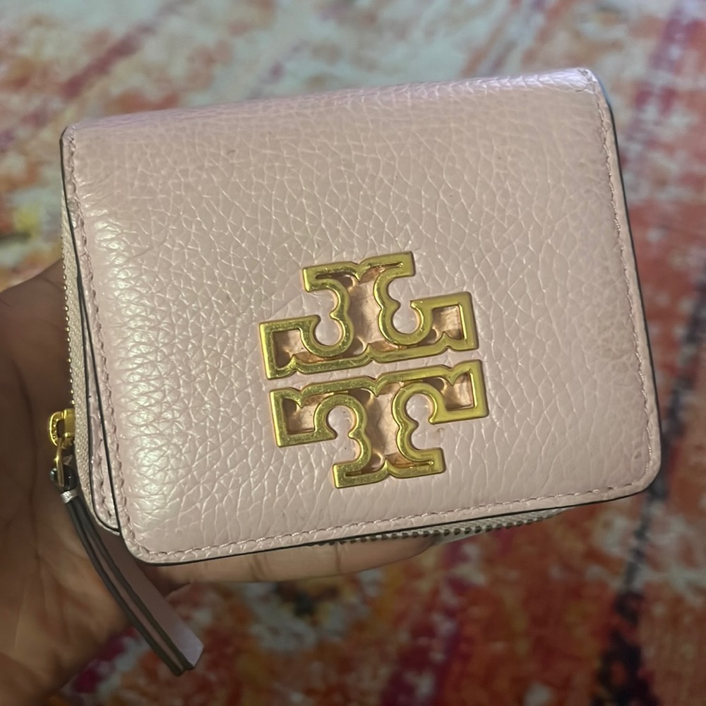 Tory Burch wallet